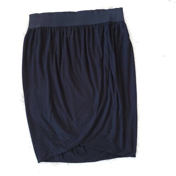 NEW Gap Tulip Skirt Black Elastic Waist Stretch Rayon Small - Picture 1 of 10